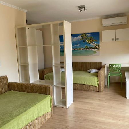 Sea View Apartment بالشيك المظهر الخارجي الصورة