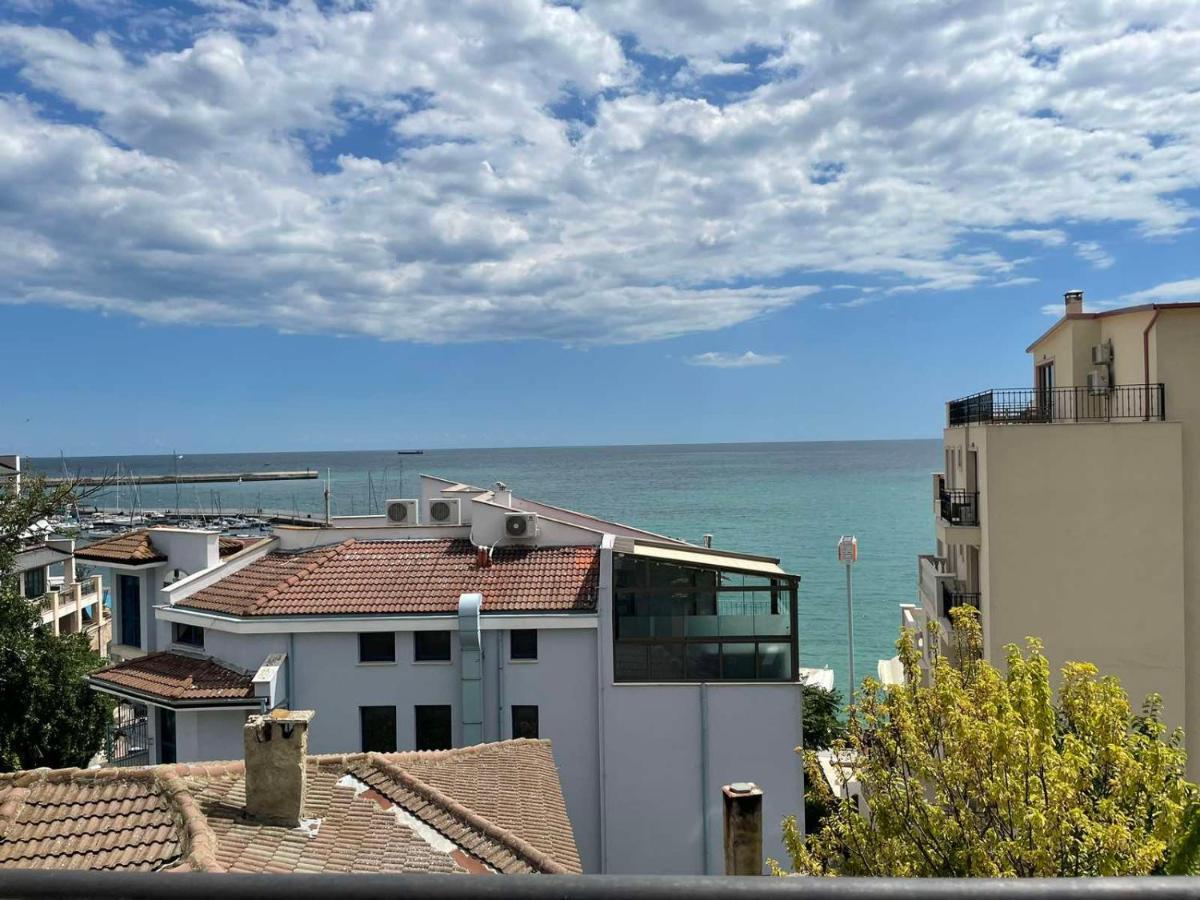 Sea View Apartment بالشيك المظهر الخارجي الصورة