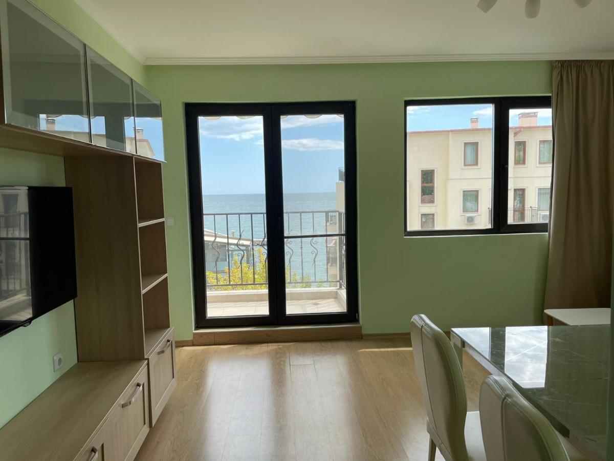 Sea View Apartment بالشيك المظهر الخارجي الصورة